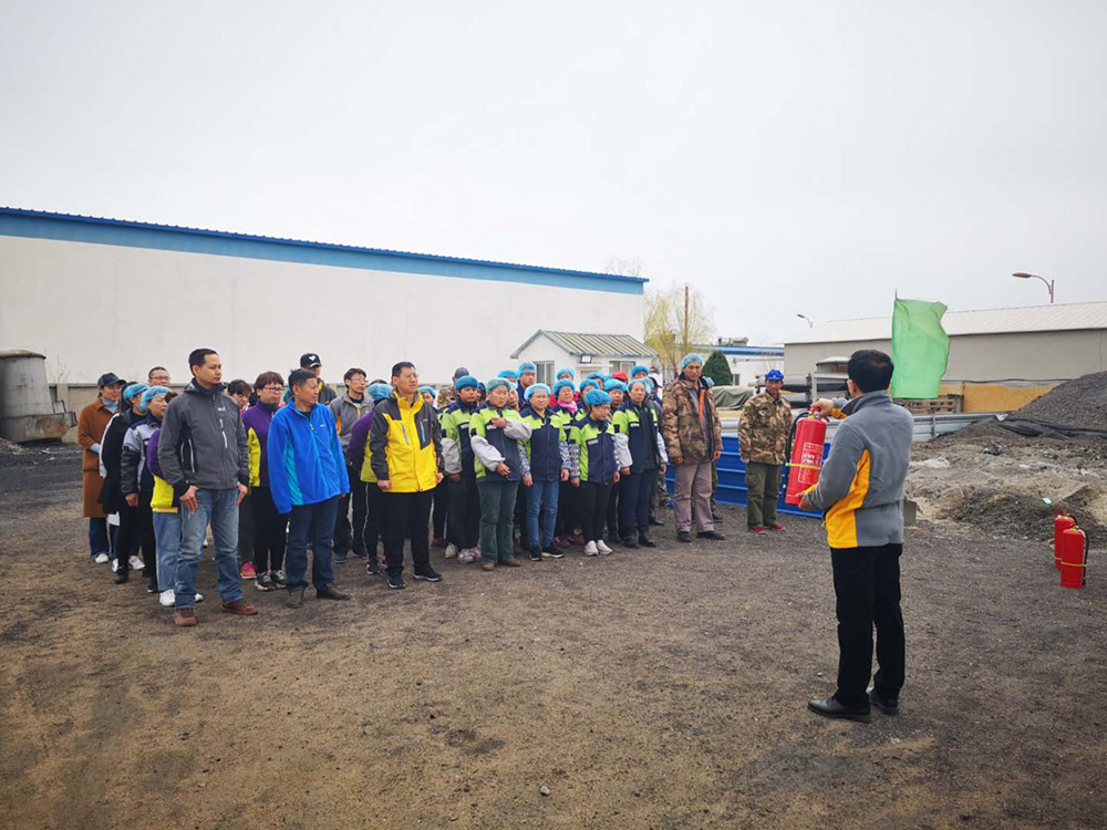 “普及消防知識，提高應(yīng)急能力” ——花生公司開展消防演練培訓(xùn)活動(圖1)