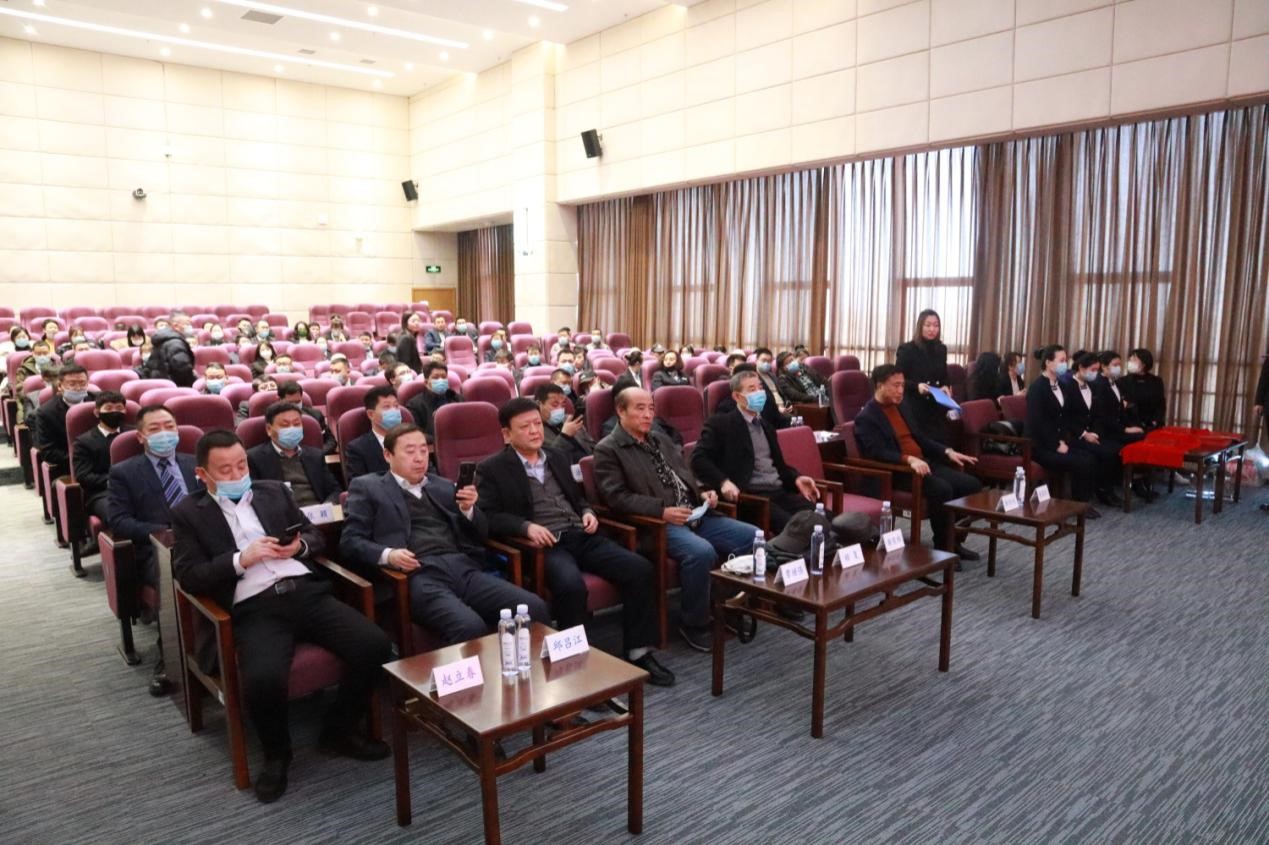 正業(yè)地產(chǎn)事業(yè)部丨乘風(fēng)破浪 夢想同行  2020年度表彰大會圓滿成功！(圖1)