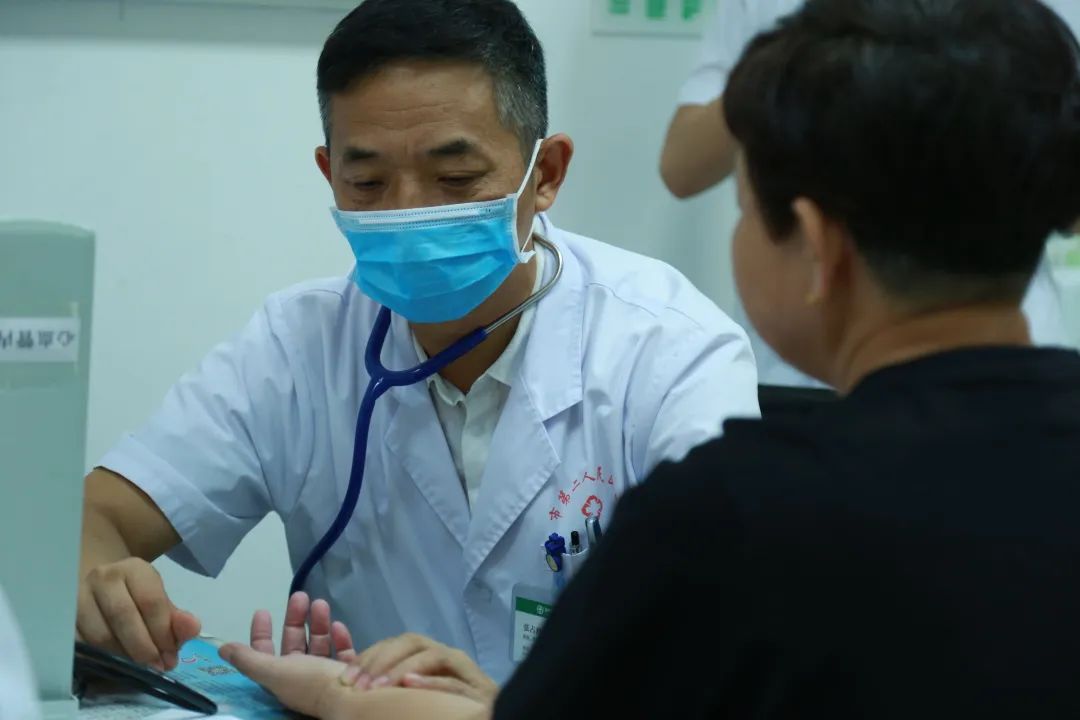 全國(guó)首批！遼西首例！葫蘆島市第二人民醫(yī)院心臟中心完成遼西首例Micra AV無(wú)導(dǎo)線起搏器植入術(shù)(圖1)