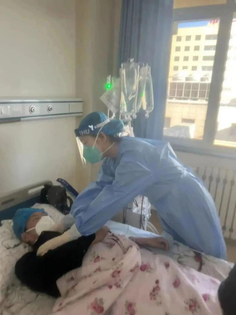人民醫(yī)院為人民，市二院舉全院之力保障醫(yī)療救治，牢守生命防線！(圖15)
