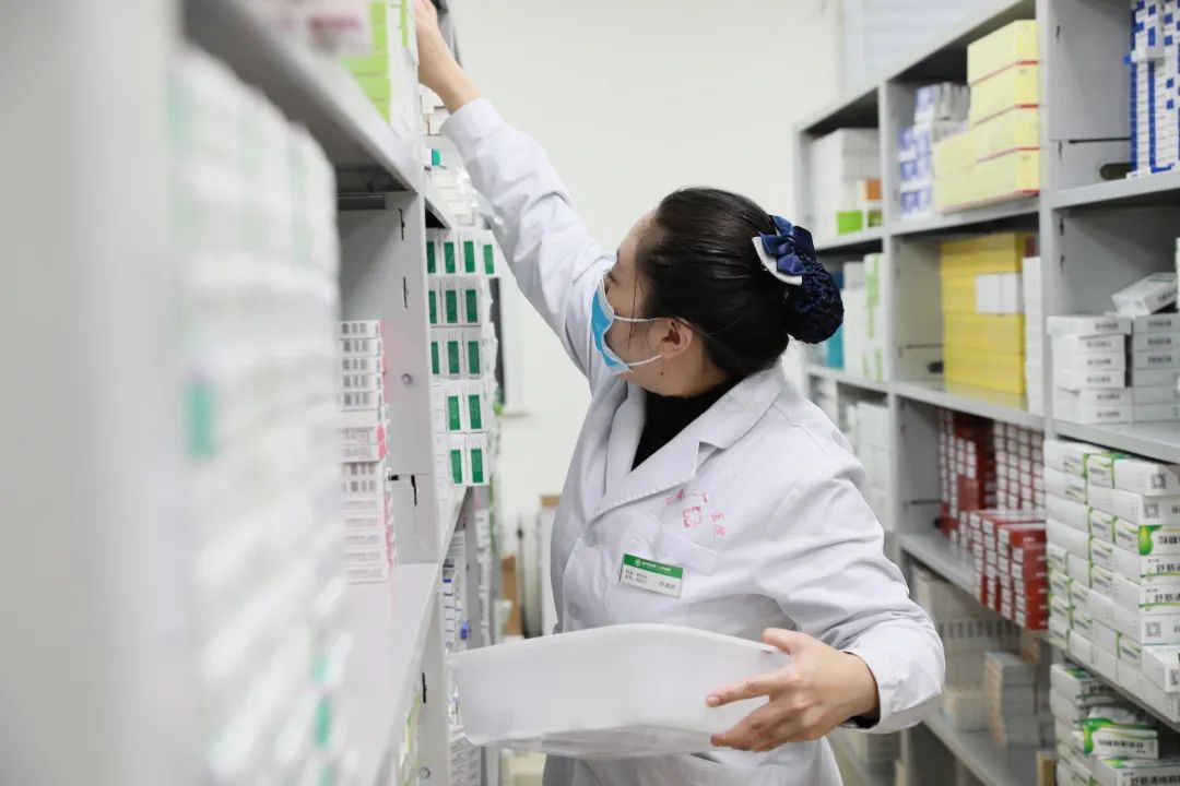 人民醫(yī)院為人民，市二院舉全院之力保障醫(yī)療救治，牢守生命防線！(圖17)